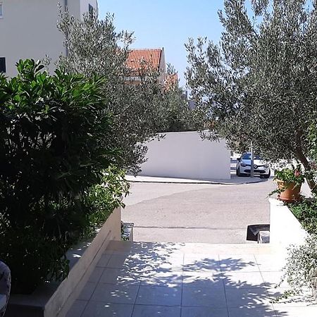 Long Apartment Makarska Eksteriør billede