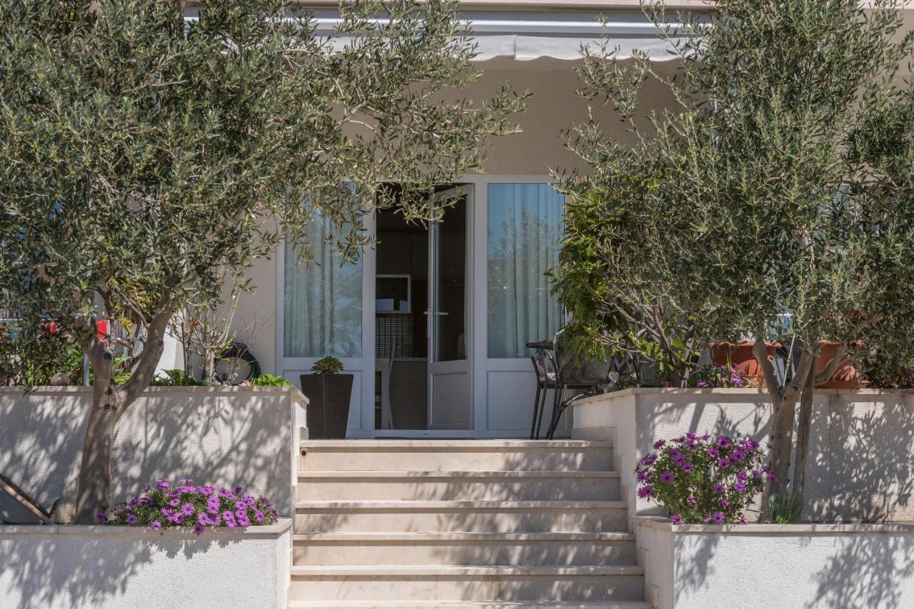 Long Apartment Makarska Eksteriør billede