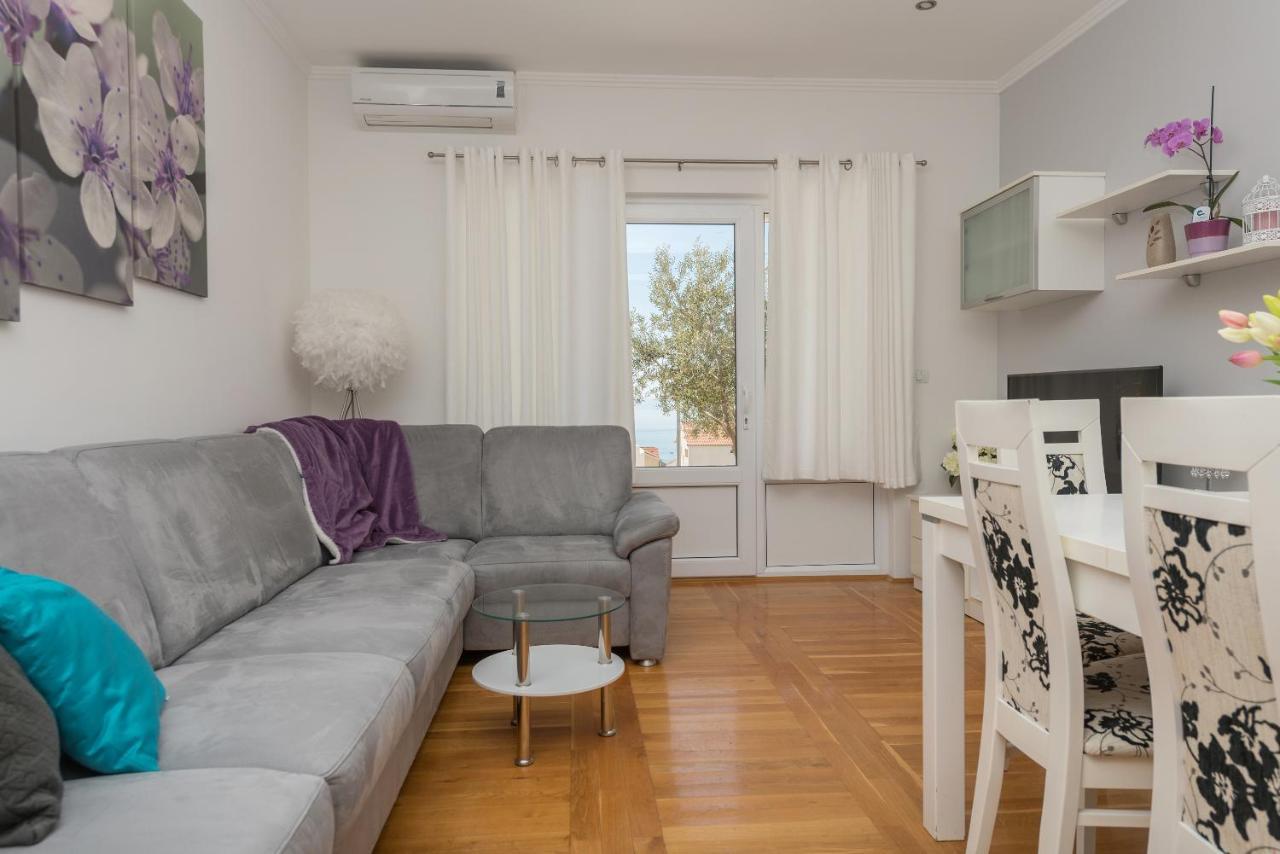 Long Apartment Makarska Eksteriør billede
