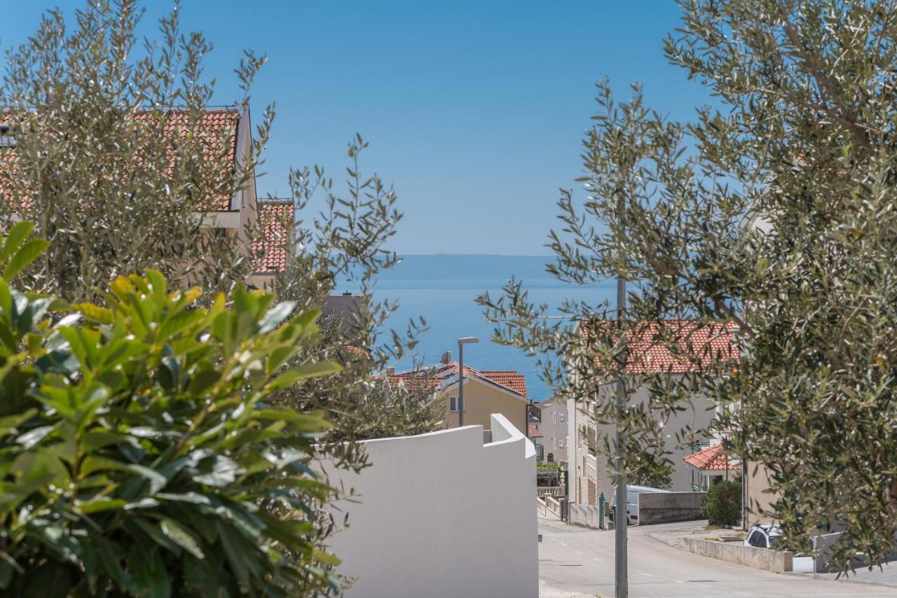Long Apartment Makarska Eksteriør billede