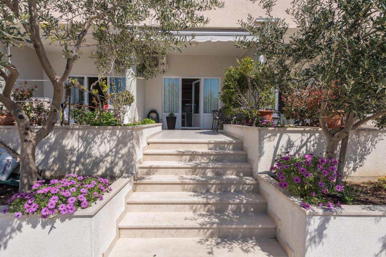 Long Apartment Makarska Eksteriør billede