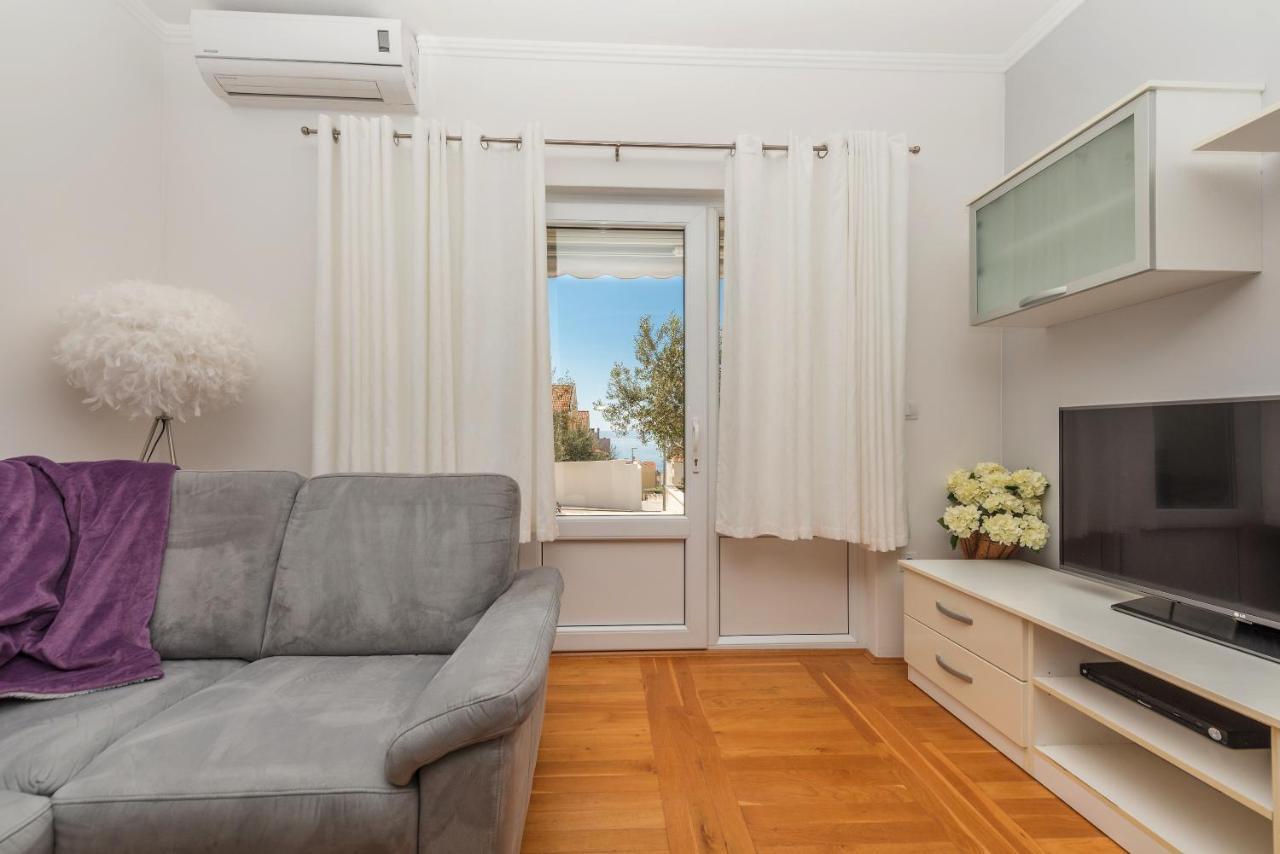 Long Apartment Makarska Eksteriør billede