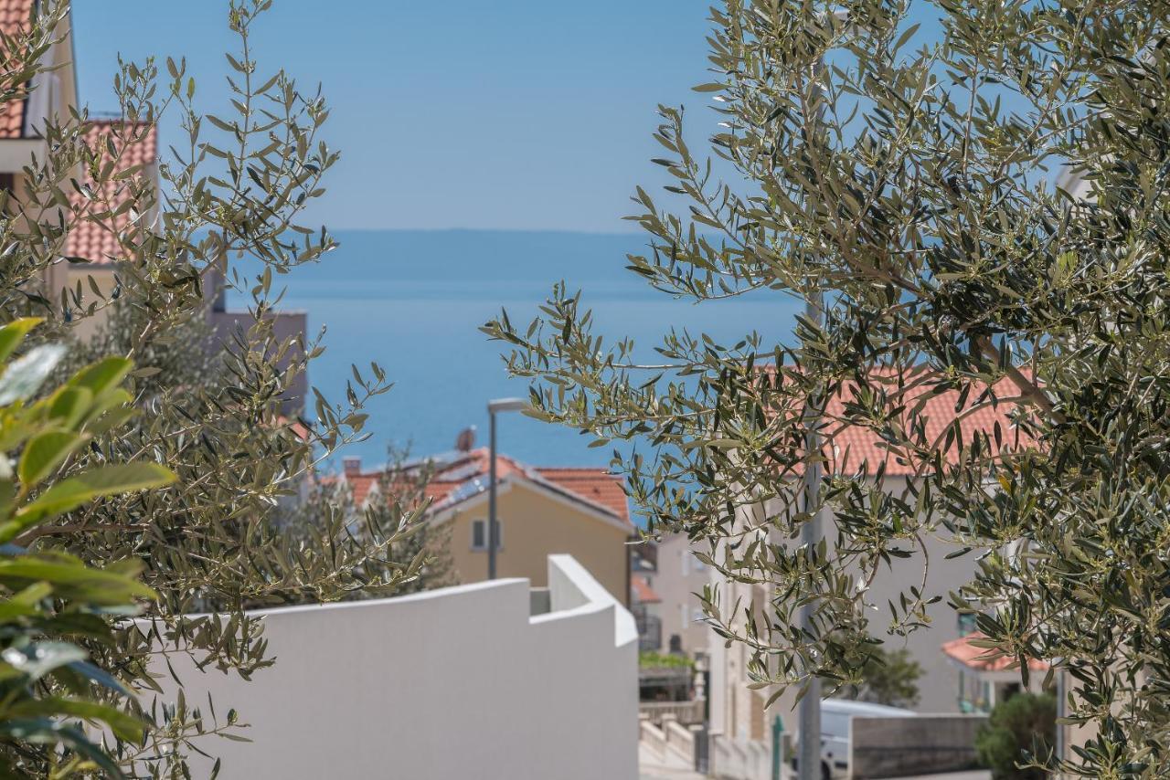 Long Apartment Makarska Eksteriør billede